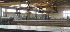 Lagerhalle für Stahlbleche